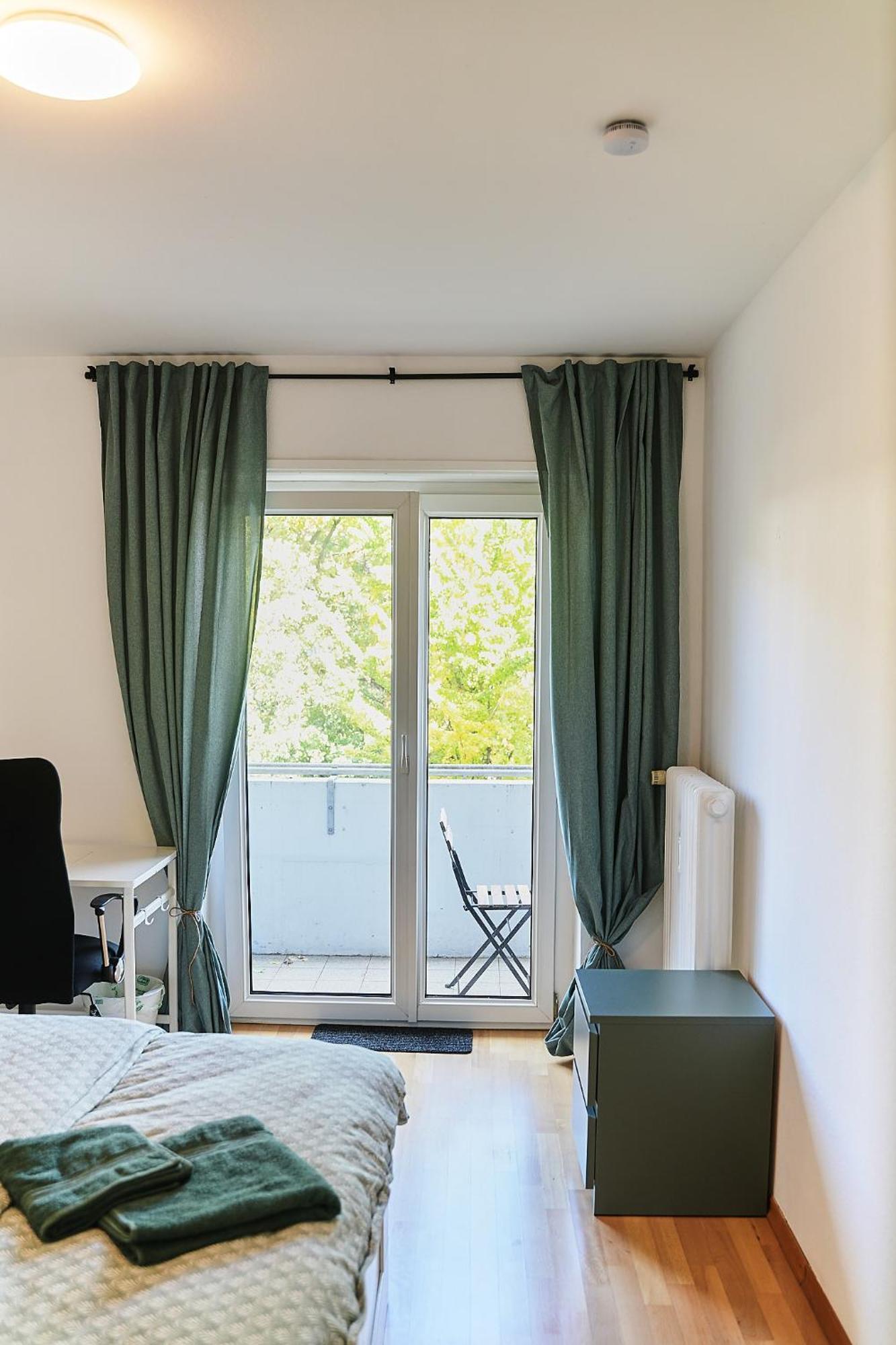 N2 Centrally Located 3-Room Apartment With Balcony Or Individual Rooms Карлсруе Екстер'єр фото